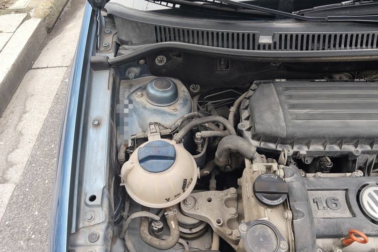 Used Volkswagen Polo 2007 Jingqing 1.6L Automatic Fashion Edition Engine Bay Right