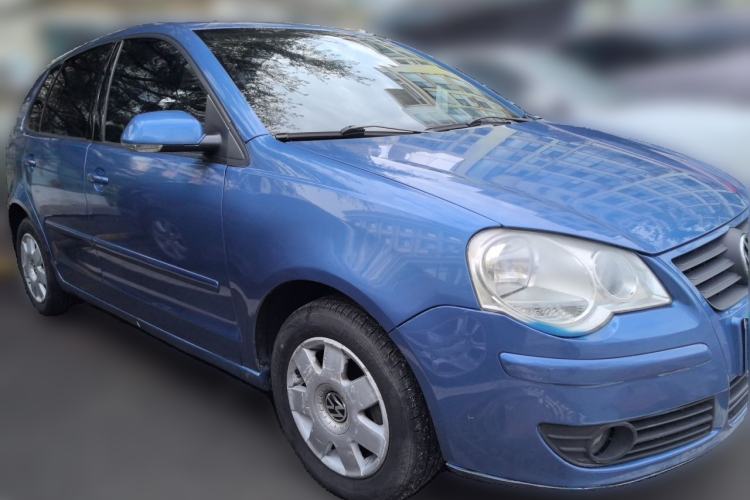 Used Volkswagen Polo 2007 Kica 1.4L Manual Fashion Edition Front Right 45 Deg