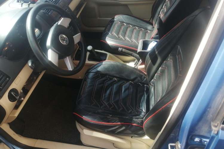 Used Volkswagen Polo 2007 1.6L Cross Polo MT Left Front Seat