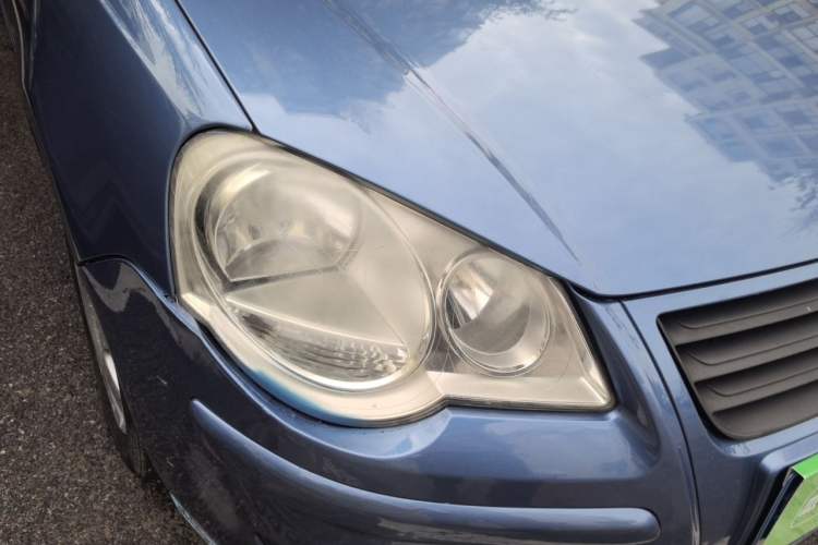 Used Volkswagen Polo 2007 Kica 1.4L Manual Fashion Edition Right Front Headlight