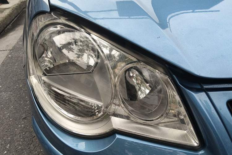 Used Volkswagen Polo 2007 Jingqing 1.6L Automatic Fashion Edition Right Front Headlight