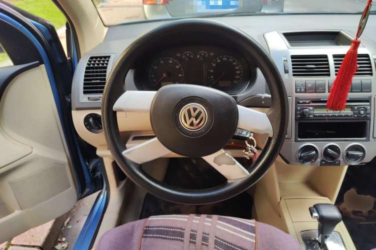 Used Volkswagen Polo 2007 Jingqing 1.6L Automatic Fashion Edition Steering Wheel