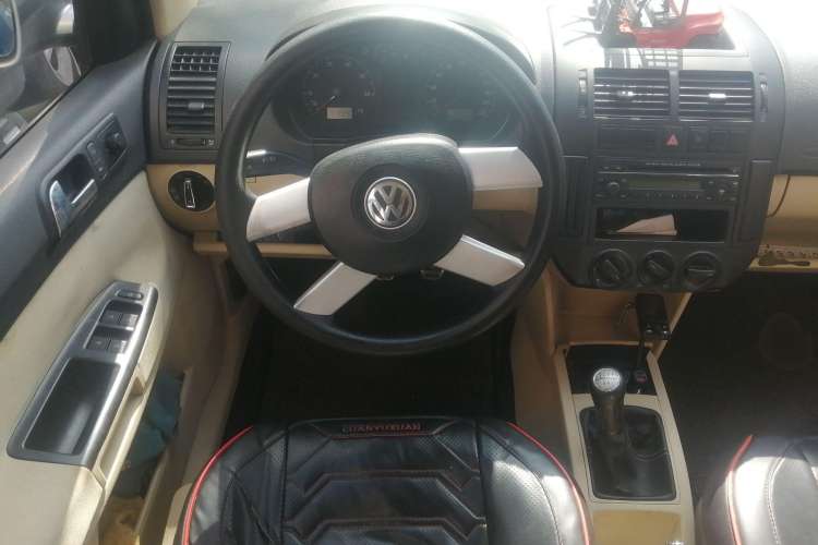 Used Volkswagen Polo 2007 1.6L Cross Polo MT Steering Wheel