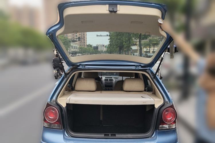 Used Volkswagen Polo 2007 Jingqing 1.6L Automatic Fashion Edition Trunk