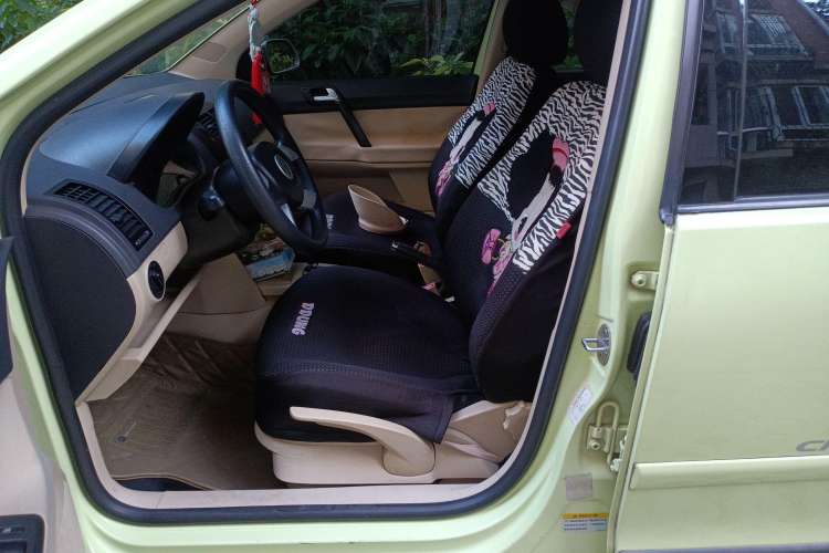 Used Volkswagen Polo 2007 1.6L Cross Polo Automatic Left Front Seat