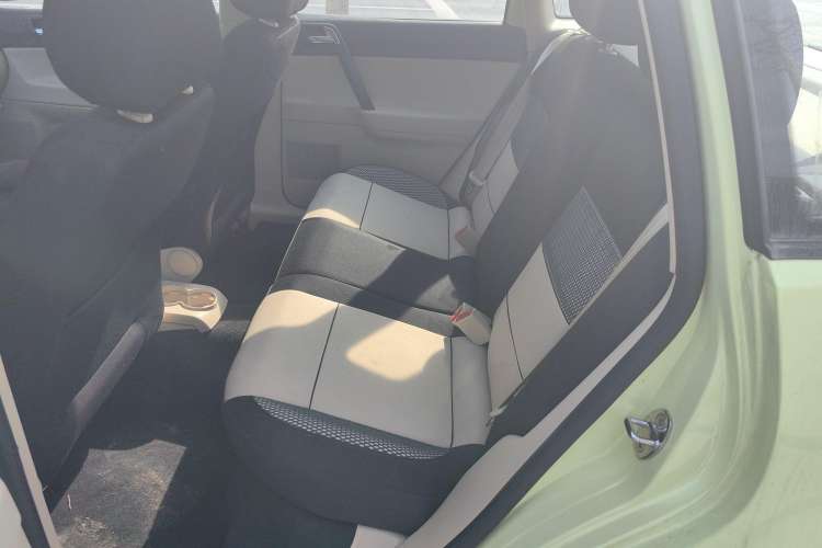 Used Volkswagen Polo 2007 1.6L Cross Polo Automatic Left Rear Seat