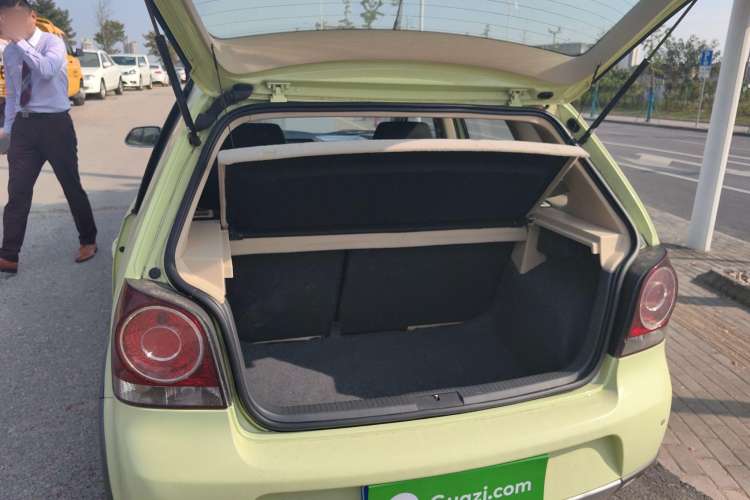 Used Volkswagen Polo 2007 1.6L Cross Polo Automatic Trunk