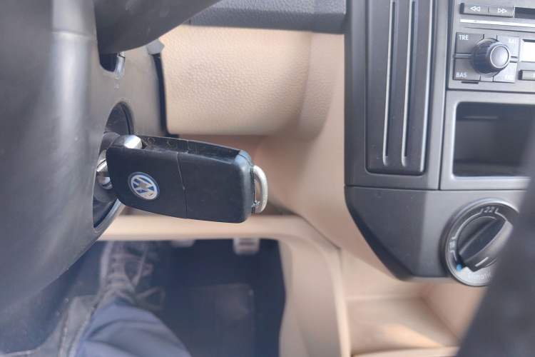 Used Volkswagen Polo 2007 1.6L Cross Polo Automatic Vehicle Key