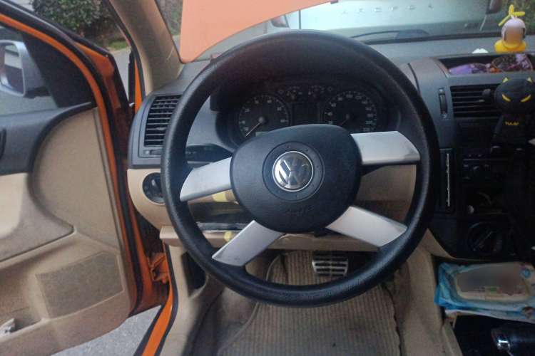 Used Volkswagen Polo 2007 1.6L Cross Polo Automatic Steering Wheel
