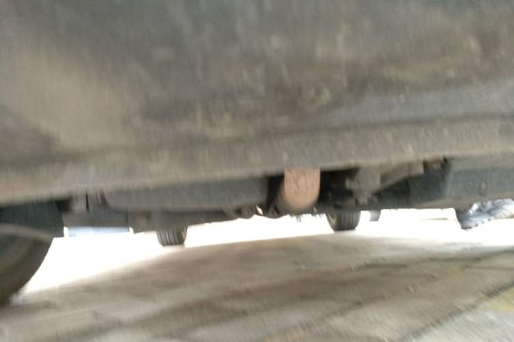 Used Volkswagen Polo 2007 Jingqing 1.6L Automatic Fashion Edition Front Bumper Underside