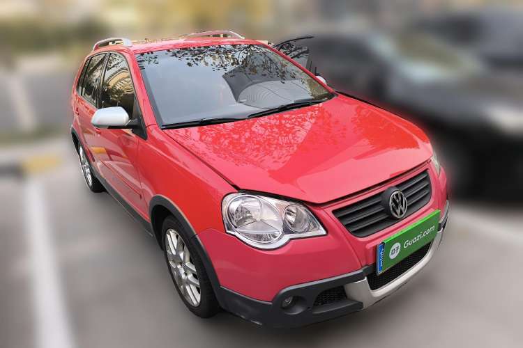 Used Volkswagen Polo 2007 1.6L Cross Polo MT Front Right 45 Deg