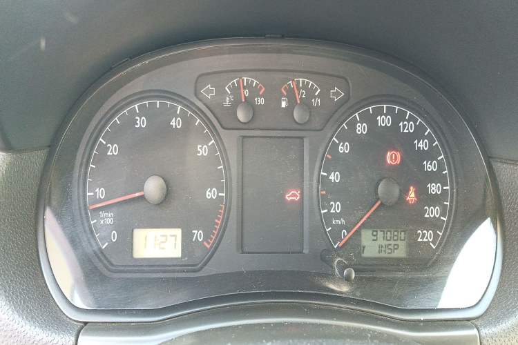 Used Volkswagen Polo 2007 1.6L Cross Polo MT Instrument Cluster