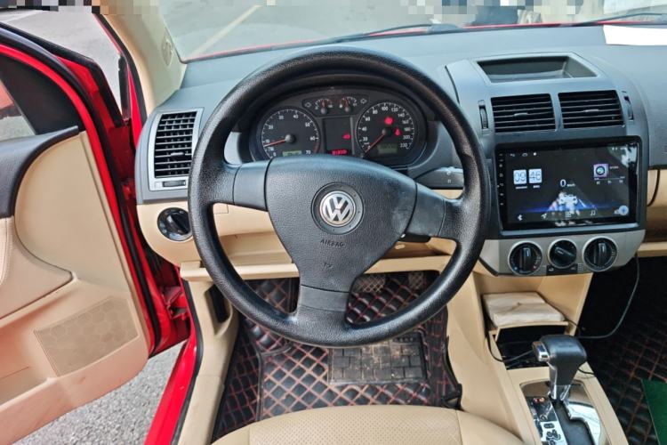 Used Volkswagen Polo 2007 Jingqing 1.6L Automatic Fashion Edition Steering Wheel