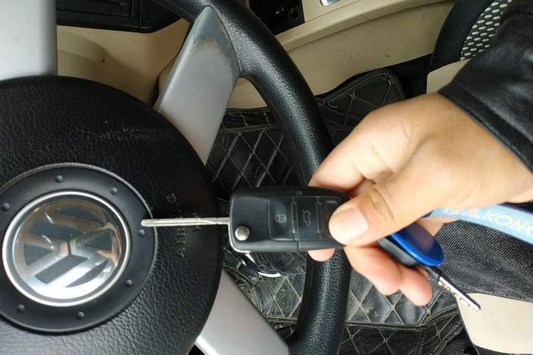 Used Volkswagen Polo 2007 1.6L Cross Polo Automatic Vehicle Key
