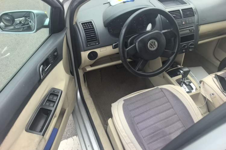 Used Volkswagen Polo 2007 Jingqing 1.4L Automatic Fashion Edition Driver Seat