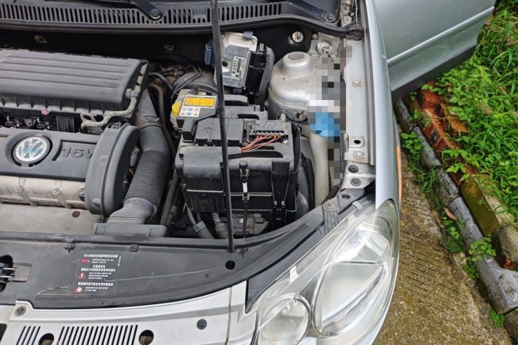 Used Volkswagen Polo 2007 1.6L Cross Polo Automatic Engine Bay Left