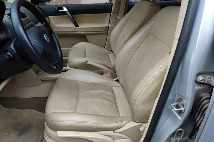 Used Volkswagen Polo 2007 Jingqing 1.6L Automatic Fashion Edition Left Front Seat