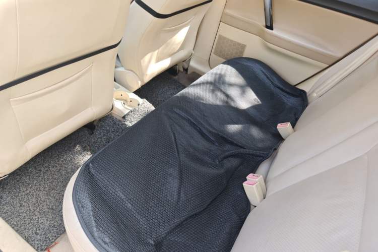 Used Volkswagen Polo 2007 Jingqing 1.6L Automatic Fashion Edition Left Rear Seat