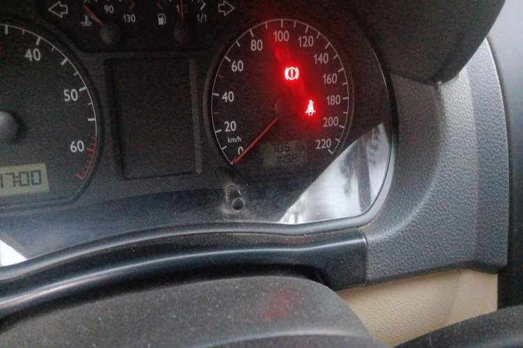 Used Volkswagen Polo 2007 Kica 1.4L Manual Fashion Edition Odometer Close Up