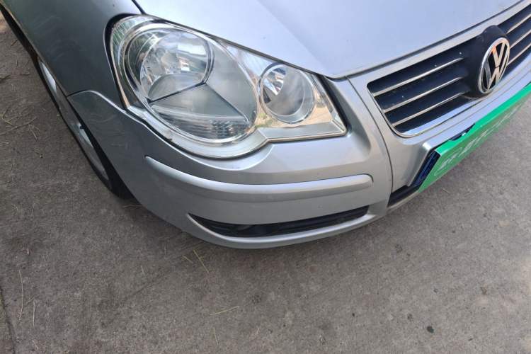 Used Volkswagen Polo 2007 Jingqing 1.6L Automatic Fashion Edition Right Front Headlight