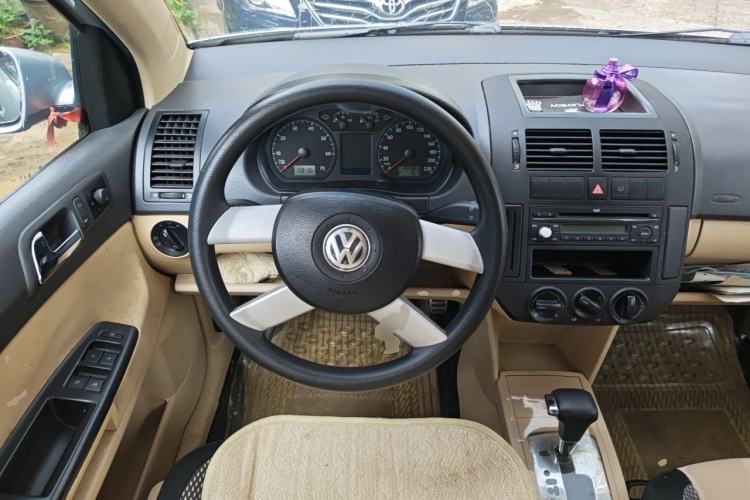 Used Volkswagen Polo 2007 1.6L Cross Polo Automatic Steering Wheel