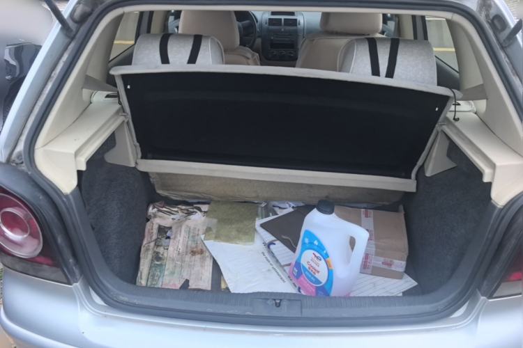 Used Volkswagen Polo 2007 Jingqing 1.4L Automatic Fashion Edition Trunk