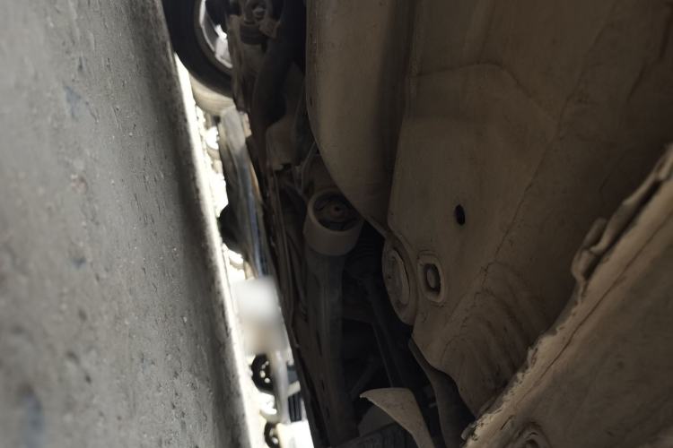 Used Volkswagen Polo 2007 Jingqing 1.4L Manual Fashion Edition Chassis Front Right