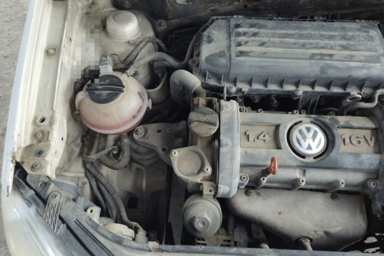 Used Volkswagen Polo 2007 Jingqing 1.4L Manual Fashion Edition Engine Bay Right