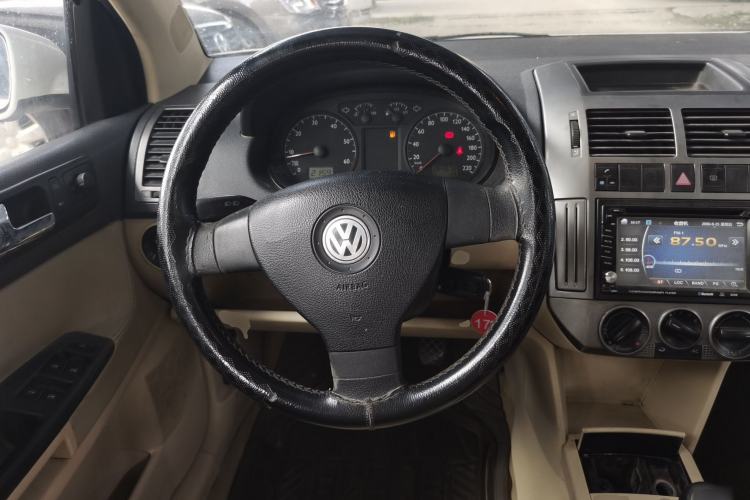 Used Volkswagen Polo 2007 Jingqing 1.4L Manual Fashion Edition Steering Wheel