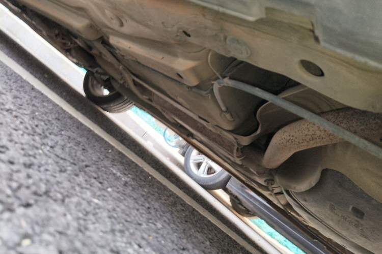 Used Volkswagen Polo 2007 1.6L Cross Polo Automatic Chassis Front Left