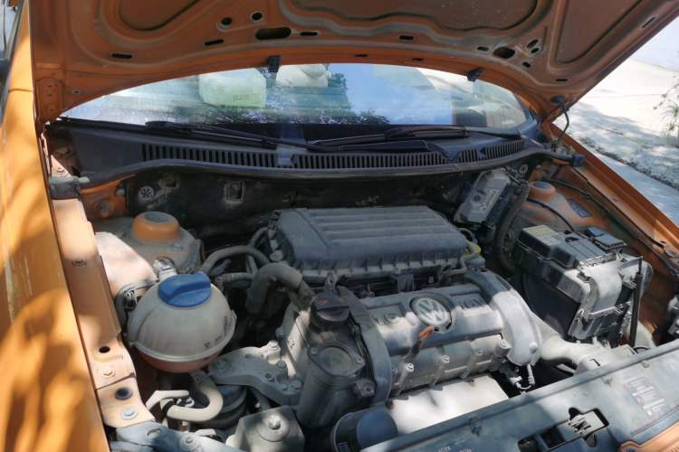 Used Volkswagen Polo 2007 1.6L Cross Polo MT Engine Bay Right