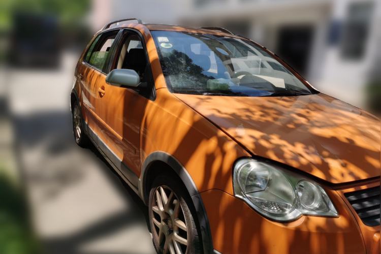 Used Volkswagen Polo 2007 1.6L Cross Polo MT Front Right 45 Deg