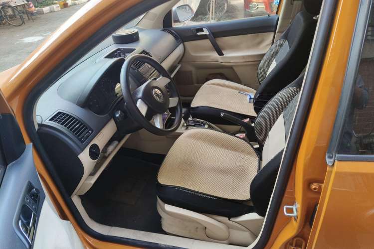Used Volkswagen Polo 2007 1.6L Cross Polo Automatic Left Front Seat