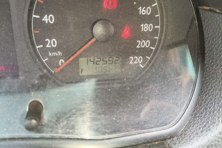 Used Volkswagen Polo 2007 1.6L Cross Polo Automatic Odometer Close Up