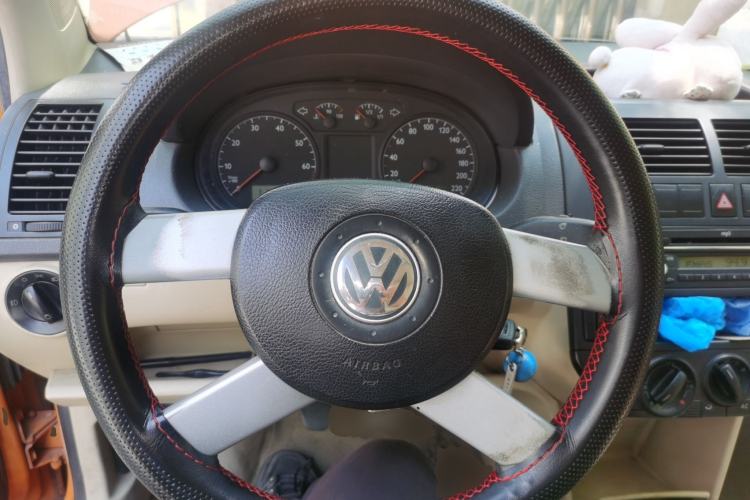 Used Volkswagen Polo 2007 1.6L Cross Polo MT Steering Wheel