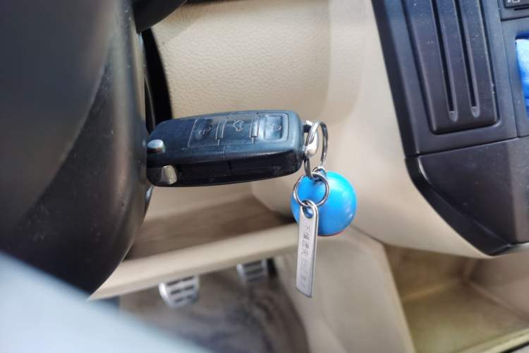 Used Volkswagen Polo 2007 1.6L Cross Polo MT Vehicle Key