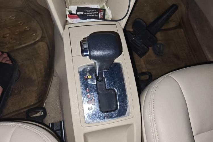 Used Volkswagen Polo 2008 Jingqu 1.4L Automatic Elegant Edition Gear Lever