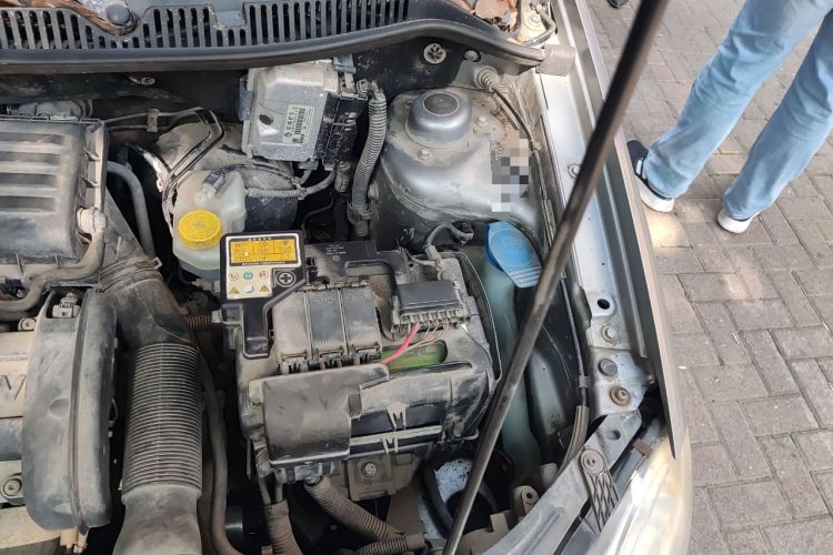 Used Volkswagen Polo 2008 Jingqu 1.6L Manual Elegant Edition Engine Bay Left