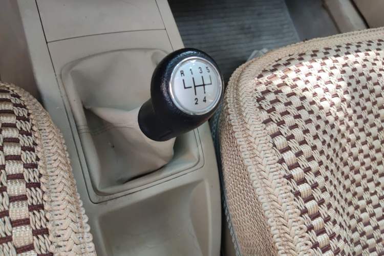 Used Volkswagen Polo 2008 Jingqu 1.6L Manual Elegant Edition Gear Lever