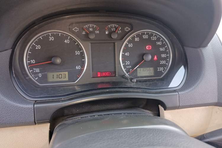 Used Volkswagen Polo 2008 Jingqu 1.4L Automatic Elegant Edition Instrument Cluster