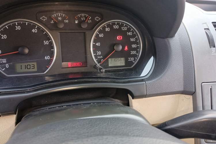 Used Volkswagen Polo 2008 Jingqu 1.4L Automatic Elegant Edition Odometer Close Up