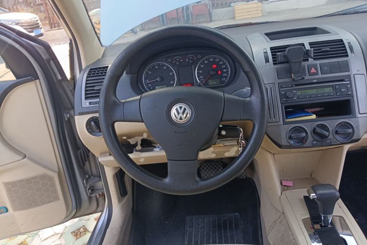 Used Volkswagen Polo 2008 Jingqu 1.4L Automatic Elegant Edition Steering Wheel