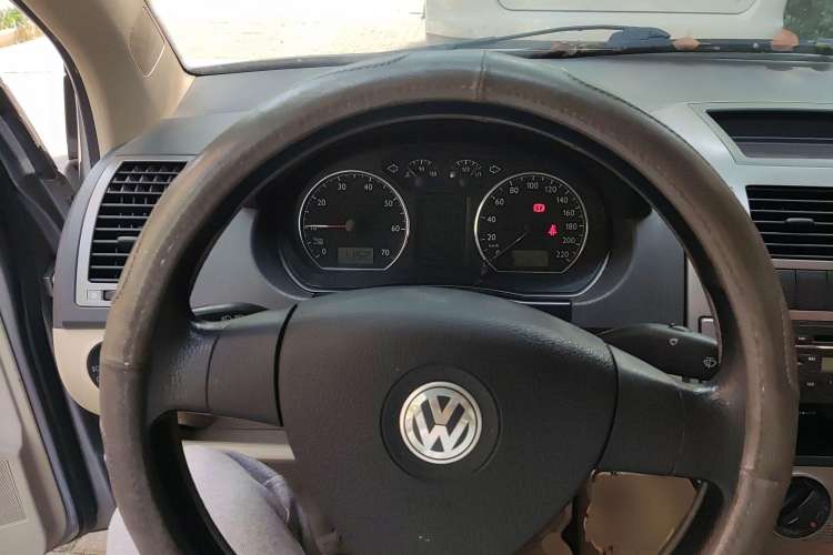 Used Volkswagen Polo 2008 Jingqu 1.6L Manual Elegant Edition Steering Wheel