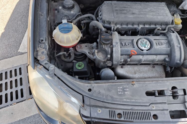 Used Volkswagen Polo 2009 Sporty 1.6L Manual Model Engine Bay Right