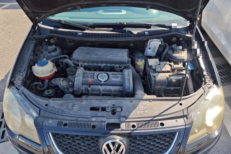 Used Volkswagen Polo 2009 Sporty 1.6L Manual Model Engine Bay