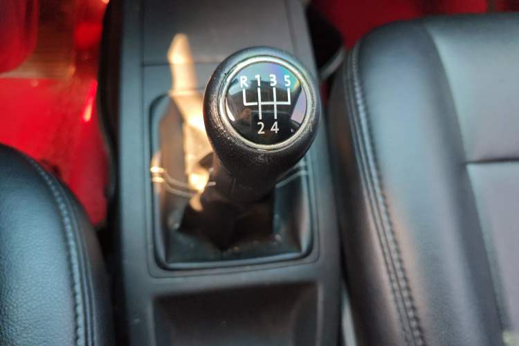 Used Volkswagen Polo 2009 Sporty 1.6L Manual Model Gear Lever