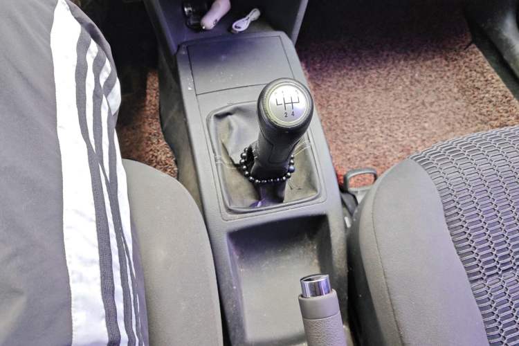 Used Volkswagen Polo 2009 Sporty 1.6L Manual Model Gear Lever