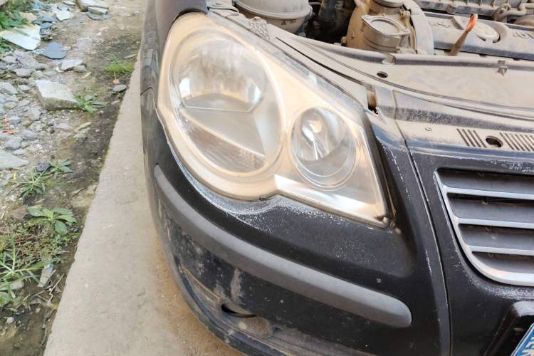 Used Volkswagen Polo 2009 Jingqu 1.4L Manual Elegant Edition Right Front Headlight