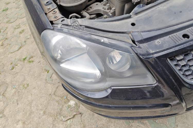 Used Volkswagen Polo 2009 Sporty 1.6L Manual Model Right Front Headlight