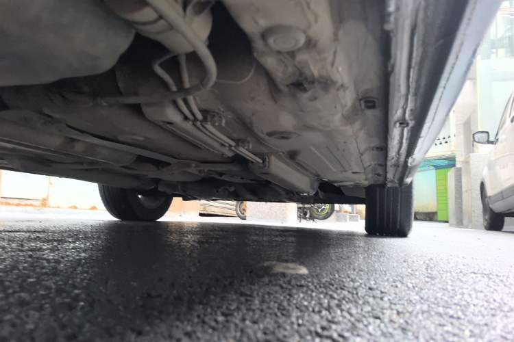 Used Volkswagen Polo 2009 Jingqing 1.6L Automatic Fashion Edition Chassis Rear Right